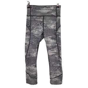 Lululemon Women's In Movement Crop 19" in Swerve Vapor Metal Grey Size 4